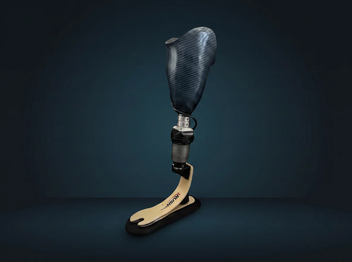 Prothèse de membre inférieur complète sur mesure — NeuroTech Orthopédie